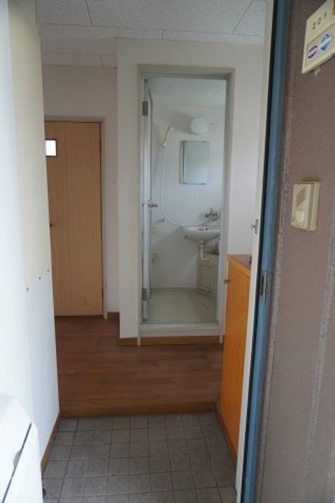 ハイツ中嶋の玄関