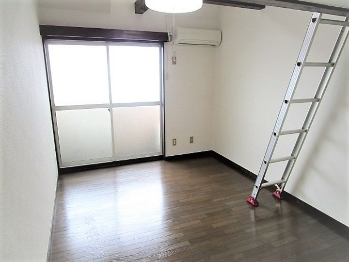 コートビレッジ相武台の居間