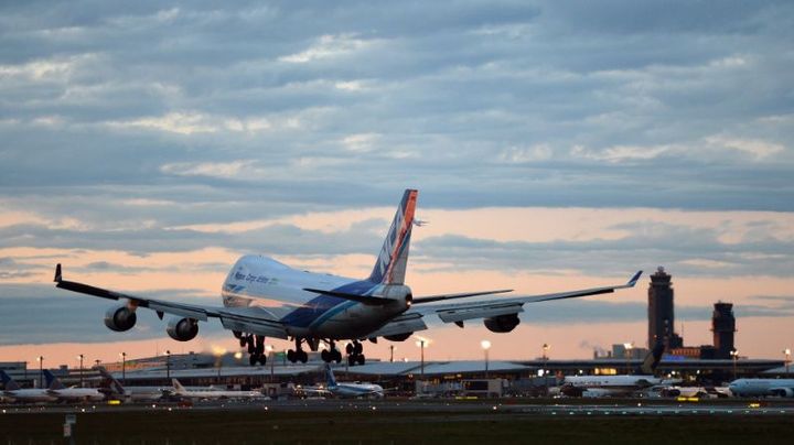 千葉県成田市西三里塚(アパート)の賃貸物件の周辺