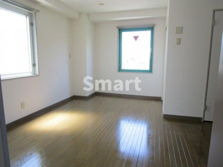 東京都中野区本町4(マンション)の賃貸物件の居間