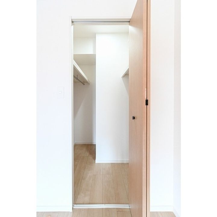 for u 県立大南の内装