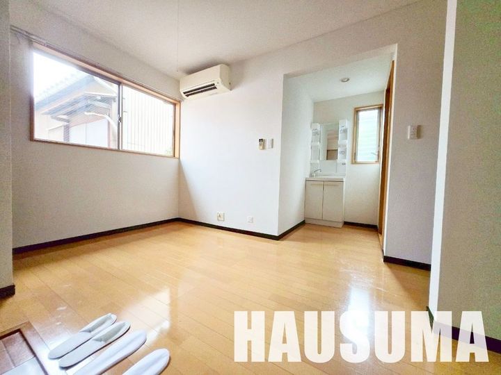 ハイツ谷中の居間