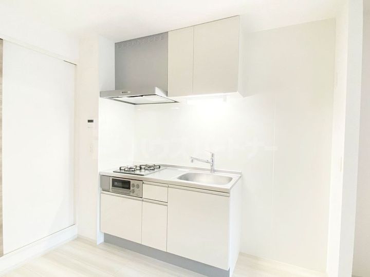 NSハイツIII 暁のキッチン