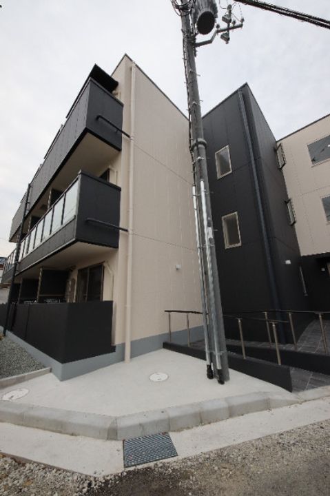 兵庫県尼崎市南塚口町8(マンション)の賃貸物件の外観