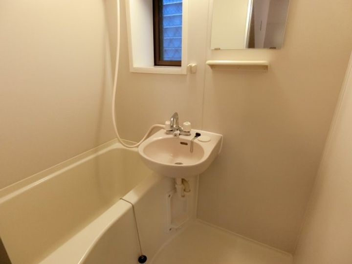 フラワーホームズの風呂