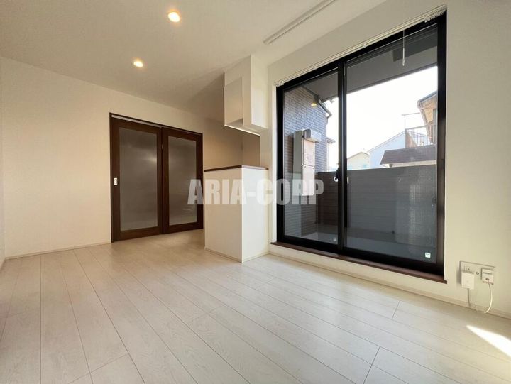 滋賀県大津市西の庄(アパート)の賃貸物件の居間