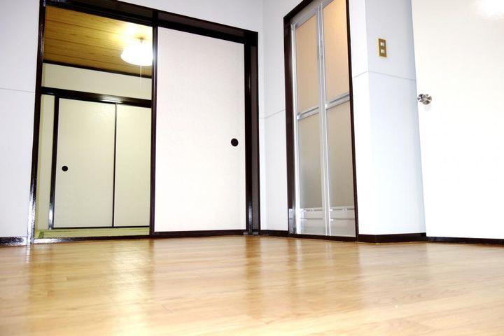 東京都立川市高松町1(マンション)の賃貸物件の居間