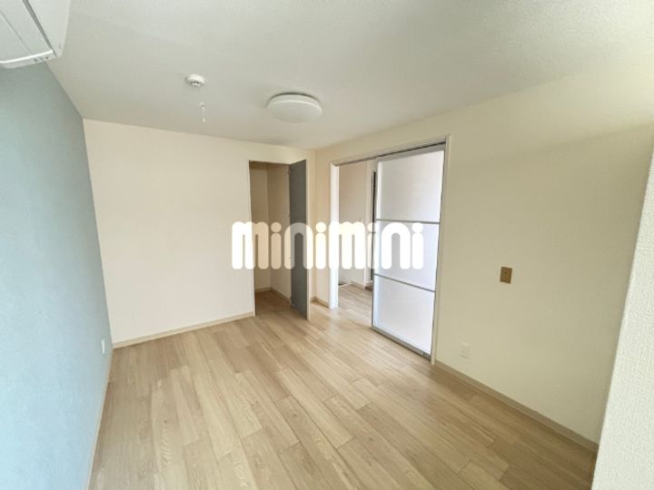 べるべーる高石神の居間