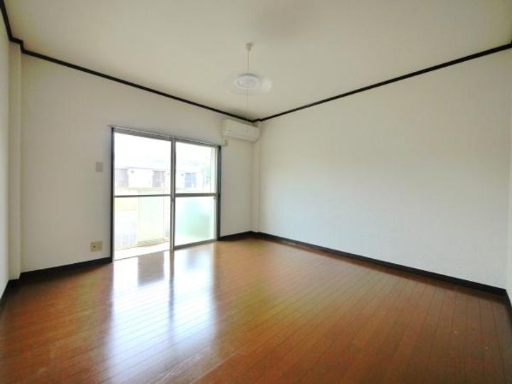 パディプレイスの居間