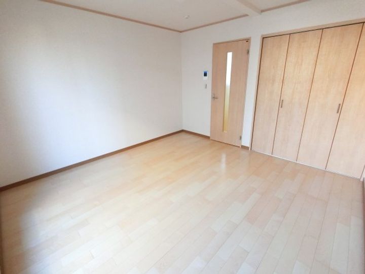 千葉県千葉市若葉区加曽利町(アパート)の賃貸物件の居間