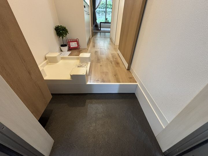 宮城県仙台市若林区連坊2(アパート)の賃貸物件の玄関