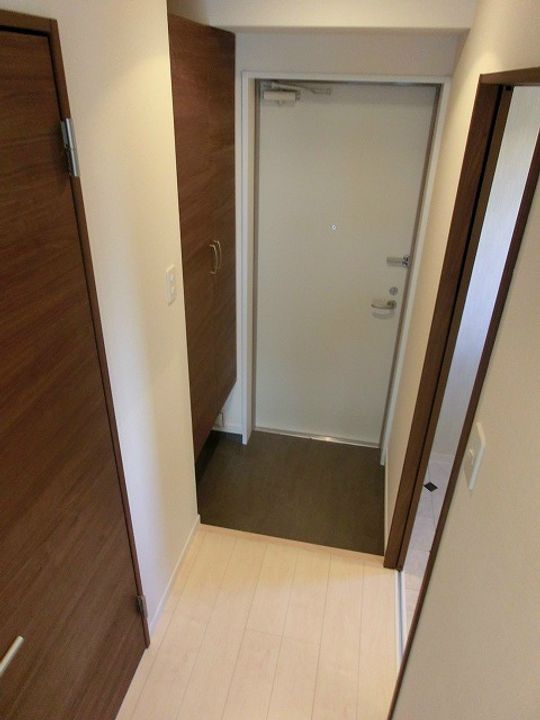 メゾン・ド・プレシューズの玄関