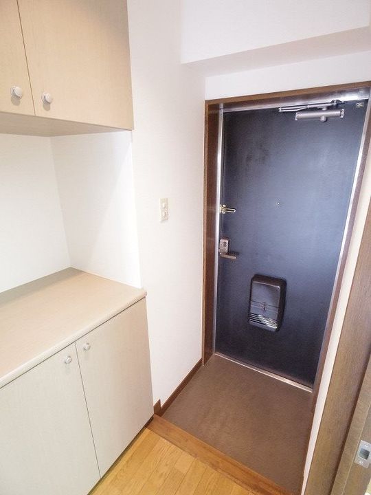 東京都練馬区高野台5(マンション)の賃貸物件の玄関