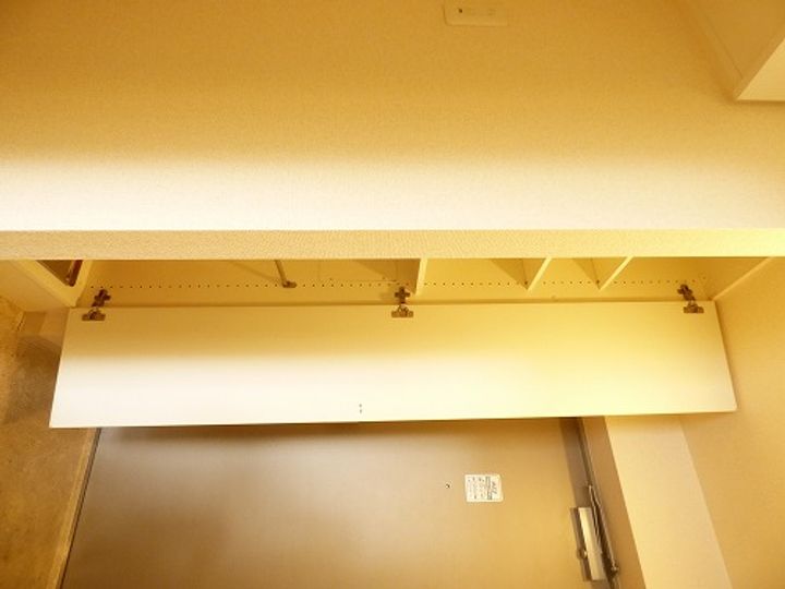 エスティメゾン武蔵小金井の玄関