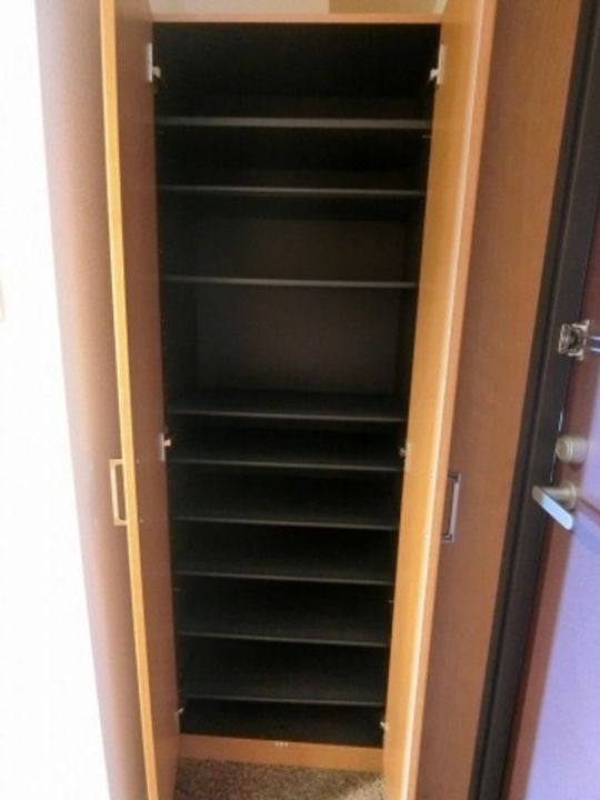 フォレスタ川崎医大西の内装