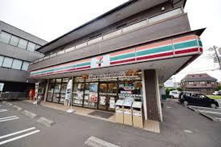 セントラル・ガーデンズVIの周辺