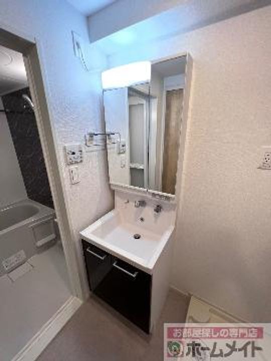 クリム岸里の内装