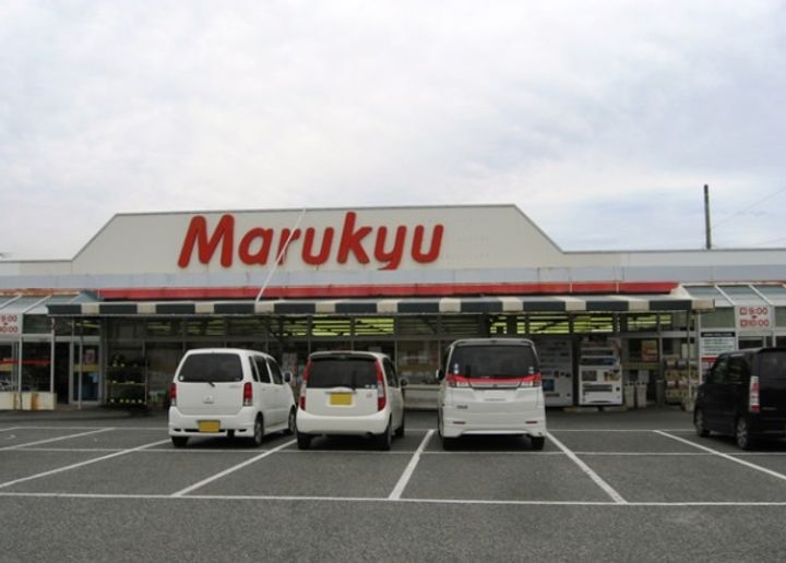 栄町ビルの周辺