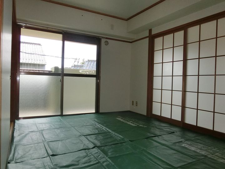 ファミールトモタニの内装