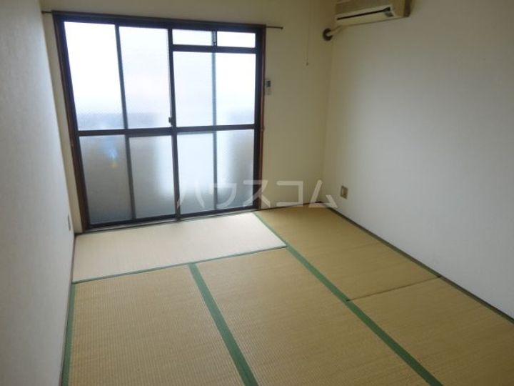 メゾン山本の居間