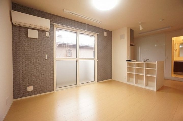 新潟県新潟市東区中山5(アパート)の賃貸物件の居間