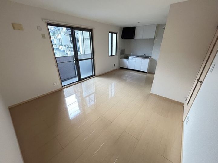 メゾン山田 D棟の居間