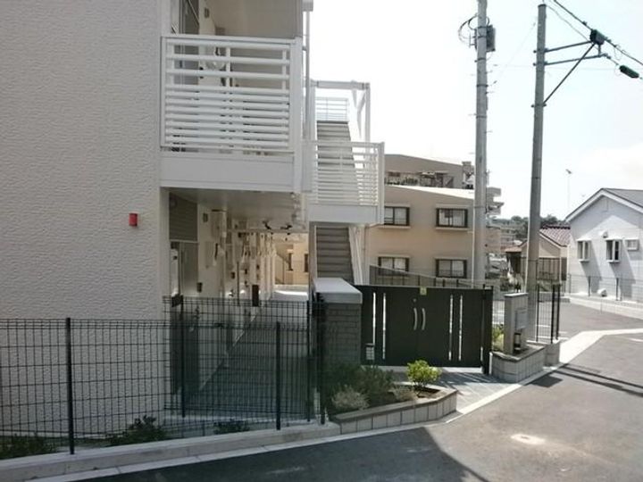 神奈川県横浜市神奈川区片倉5(マンション)の賃貸物件の地図