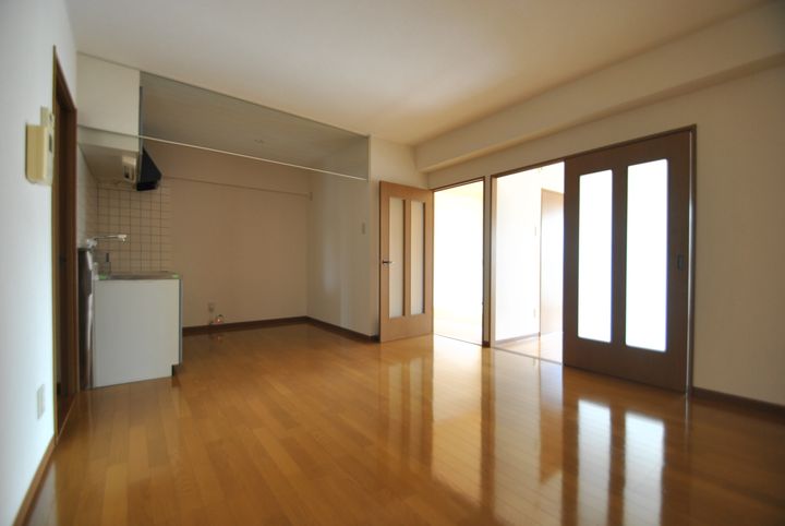 メゾンパークサイドの居間