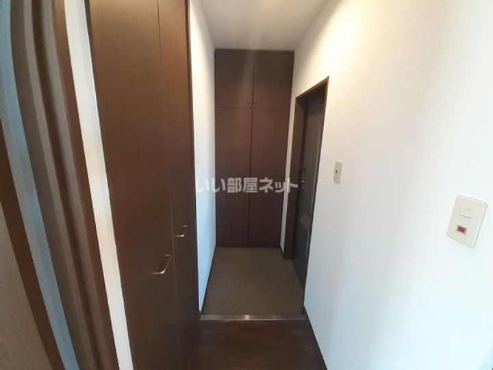 フォブール善導寺の玄関