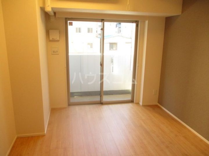 ロイジェントパークス千葉中央の居間