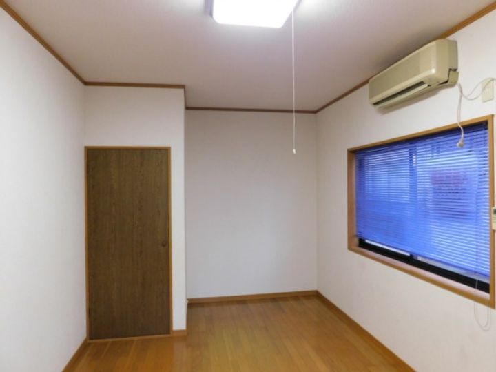 アザレアハイムの居間