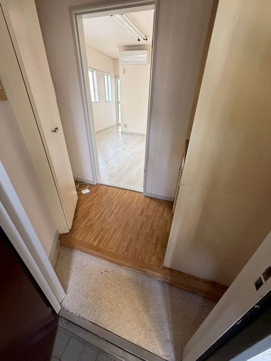 LP滝野川の玄関