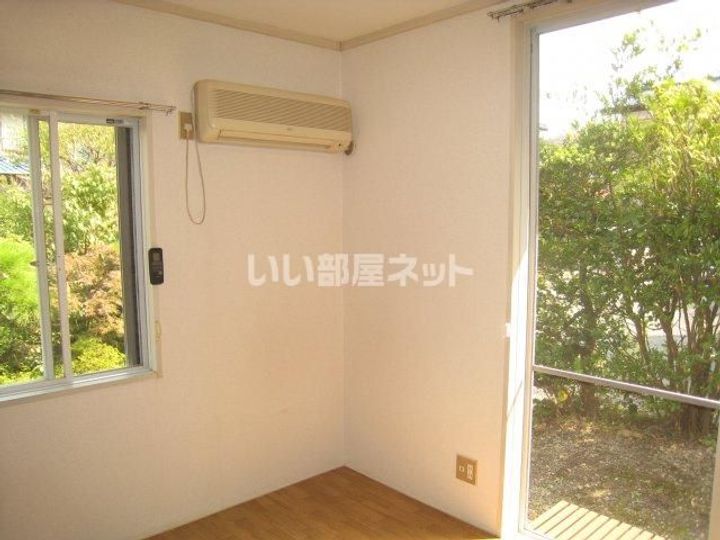 プチハイツ岩瀬の内装
