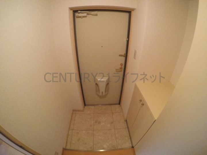 カルム香川5の玄関