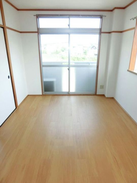 エルディム田口Aの居間