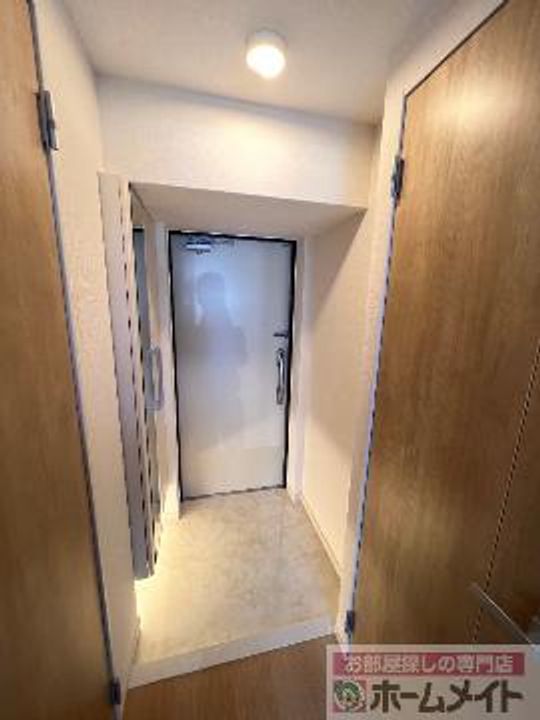 クリム岸里の玄関