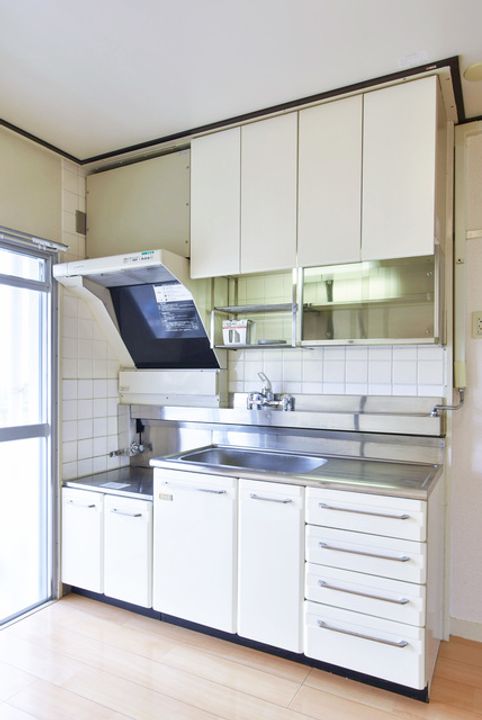 UR岩成台のキッチン