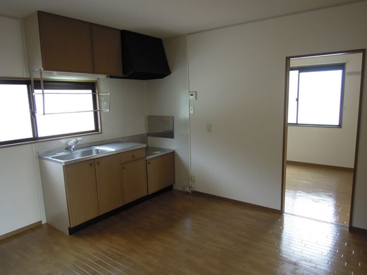 広島県広島市安芸区中野3(アパート)の賃貸物件の居間