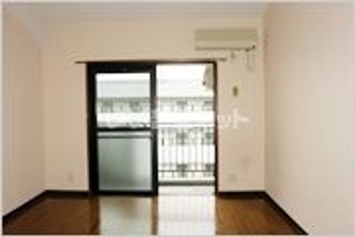 アイリスハイツ2号館の居間