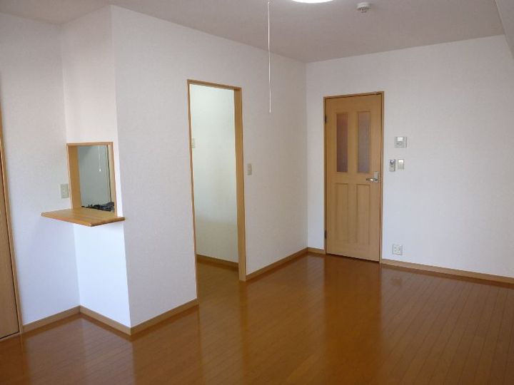 サンシャイン土器屋の居間