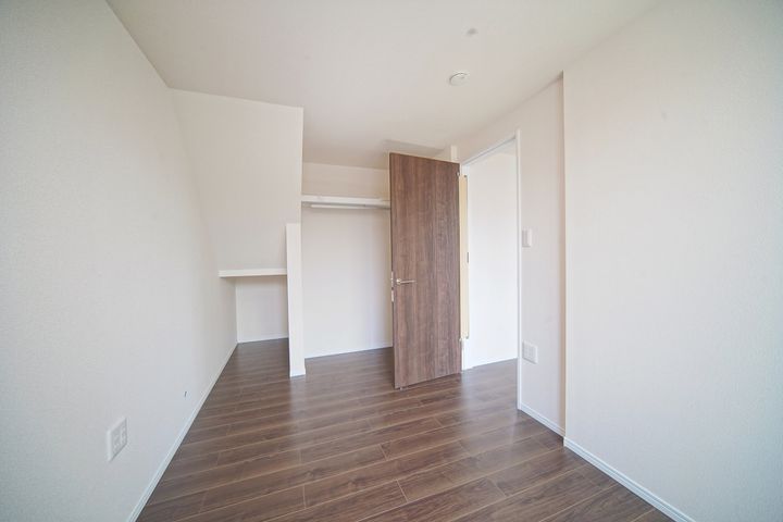 グランプレリュード 新築 ロフト付きの居間