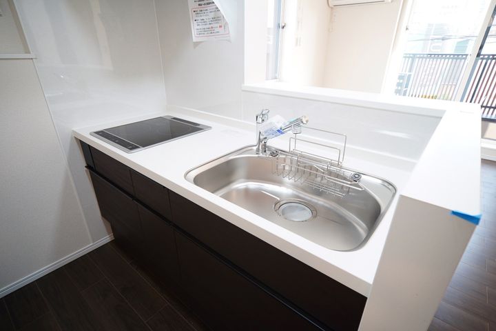 グランプレリュード 新築 ロフト付きのキッチン