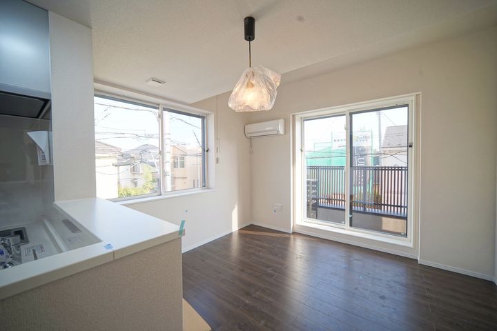 グランプレリュード 新築 ロフト付きの居間