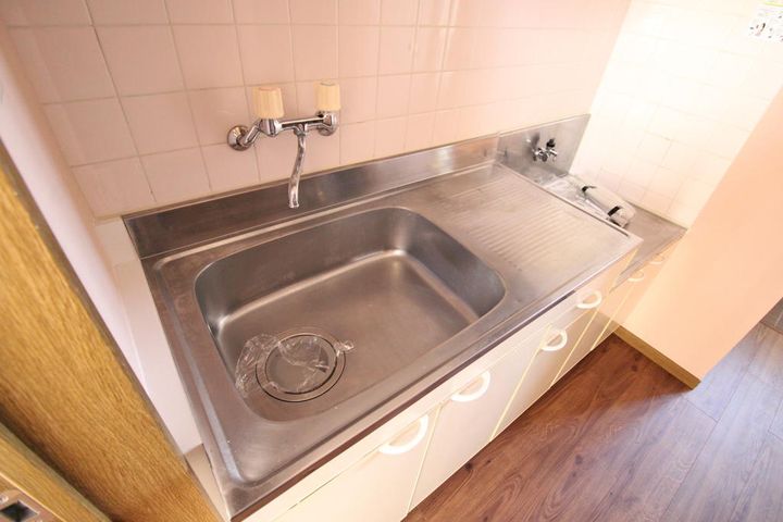 エクセルシャトー南中山のキッチン