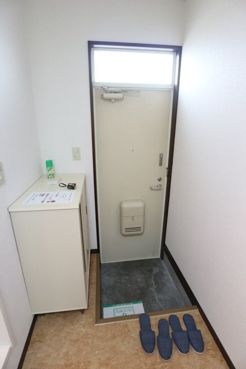 ウエストノールの玄関