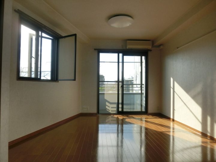 ベルメゾン北斗の居間