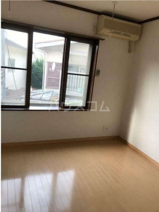 エポック元町汐汲坂の居間