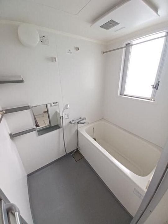 ハイム浅岡橋の風呂