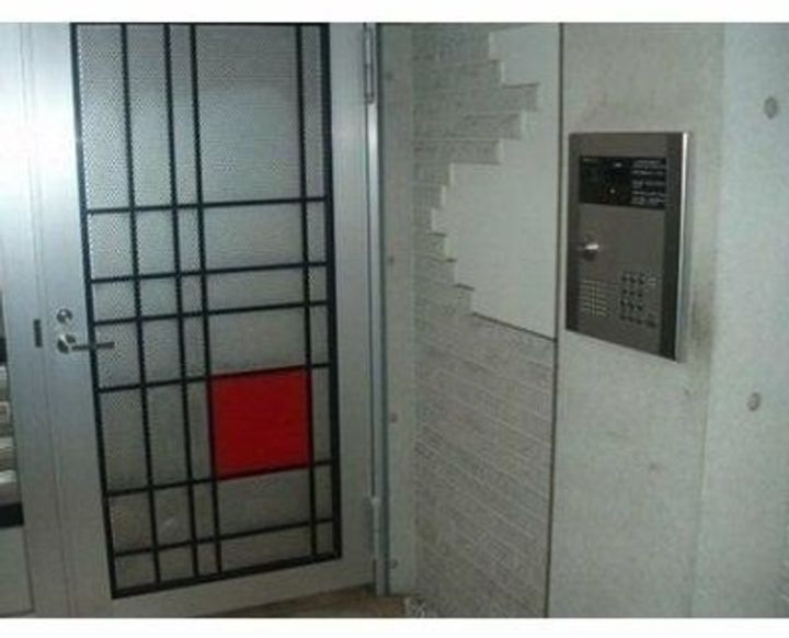 東京都港区赤坂8(マンション)の賃貸物件の玄関