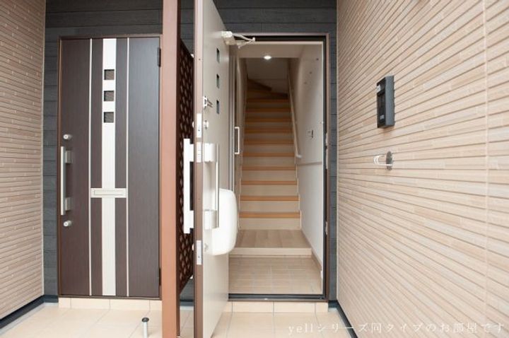 ラディアント ウィッシュの玄関